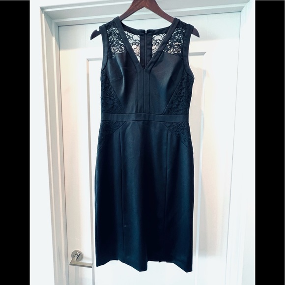 Knee-length LBD with Lace Panels - Picture 1 of 7